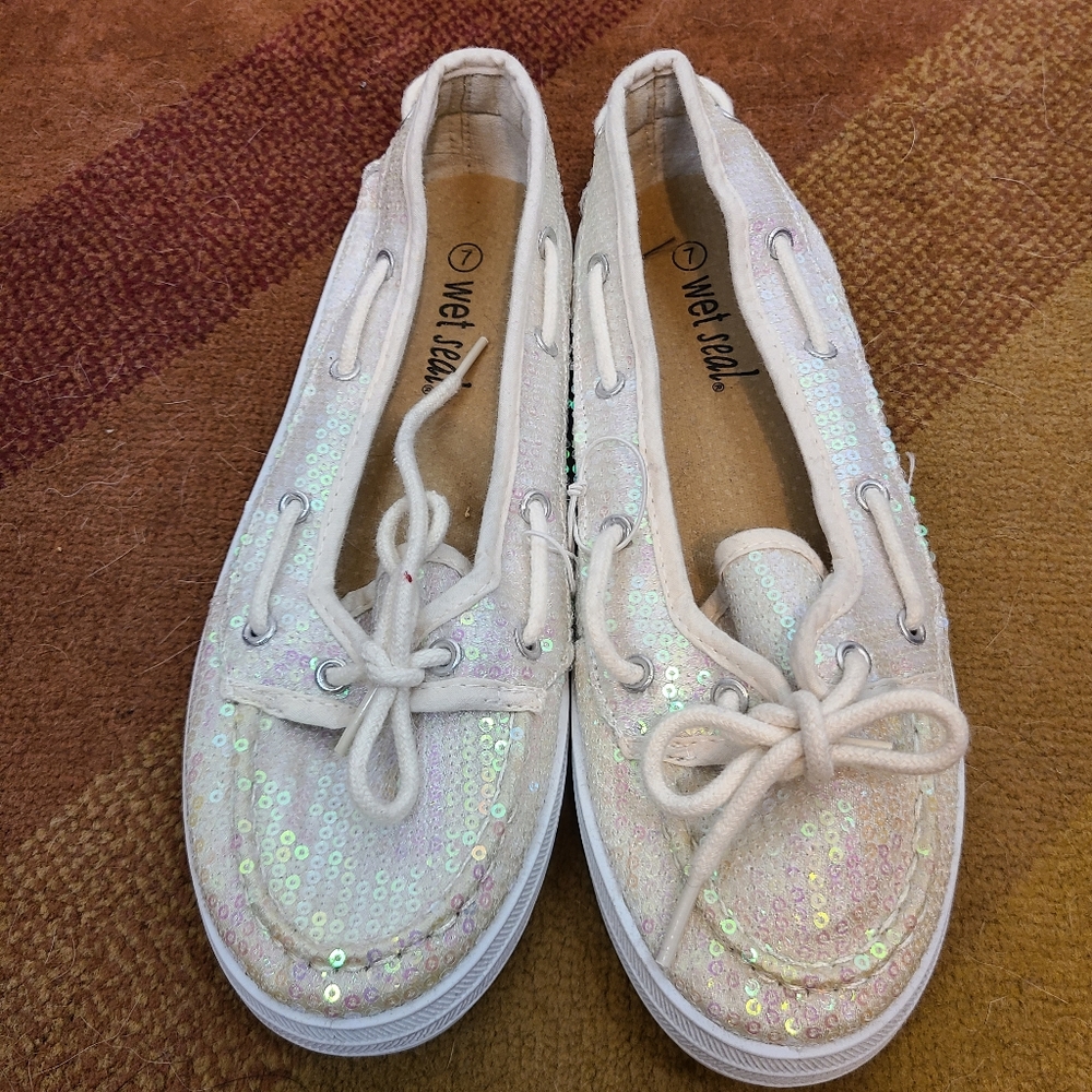 Wet Seal size 7 White Sequin Women's Shoes slip on tie detail